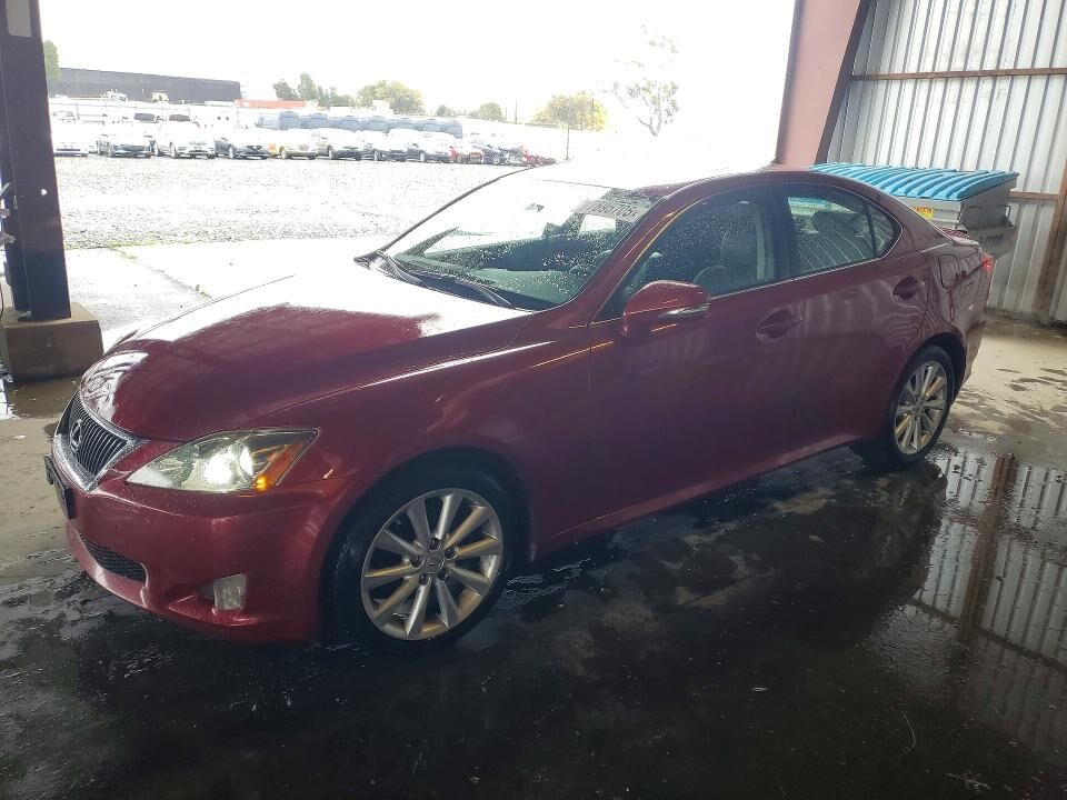 Lexus IS
