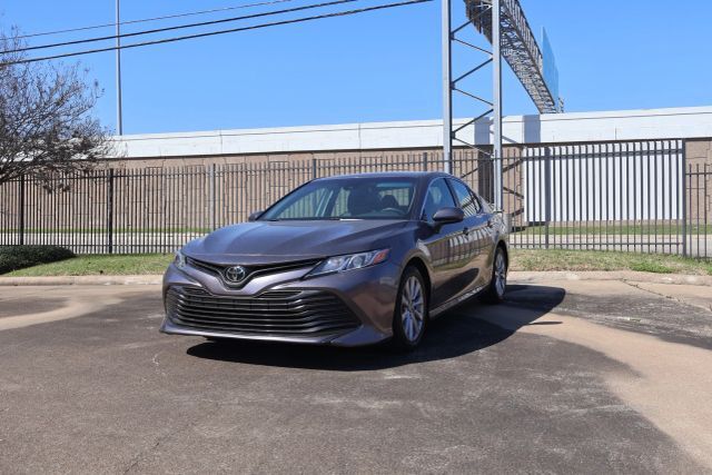 2020 TOYOTA Camry