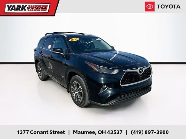 2022 TOYOTA Highlander