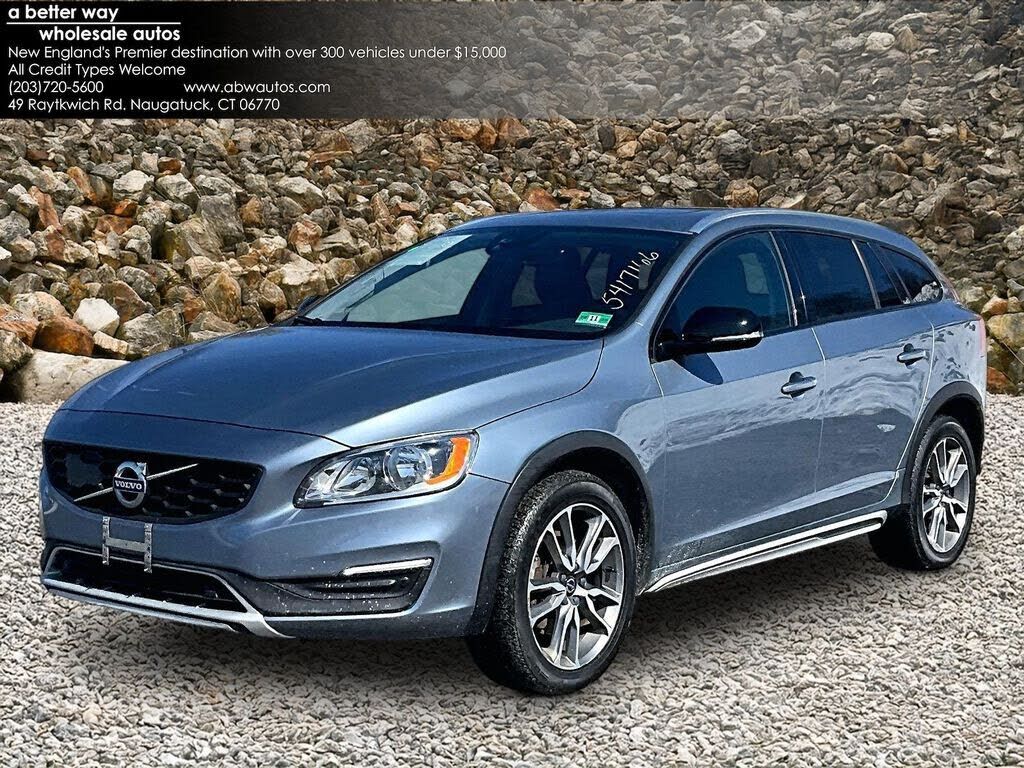 2018 VOLVO V60