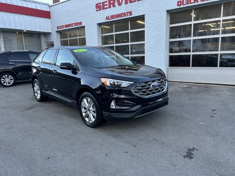 2022 FORD Edge