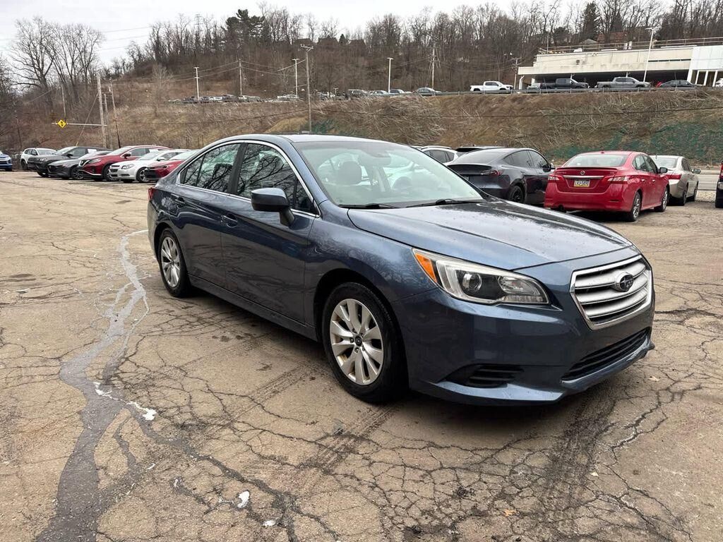 2017 SUBARU Legacy