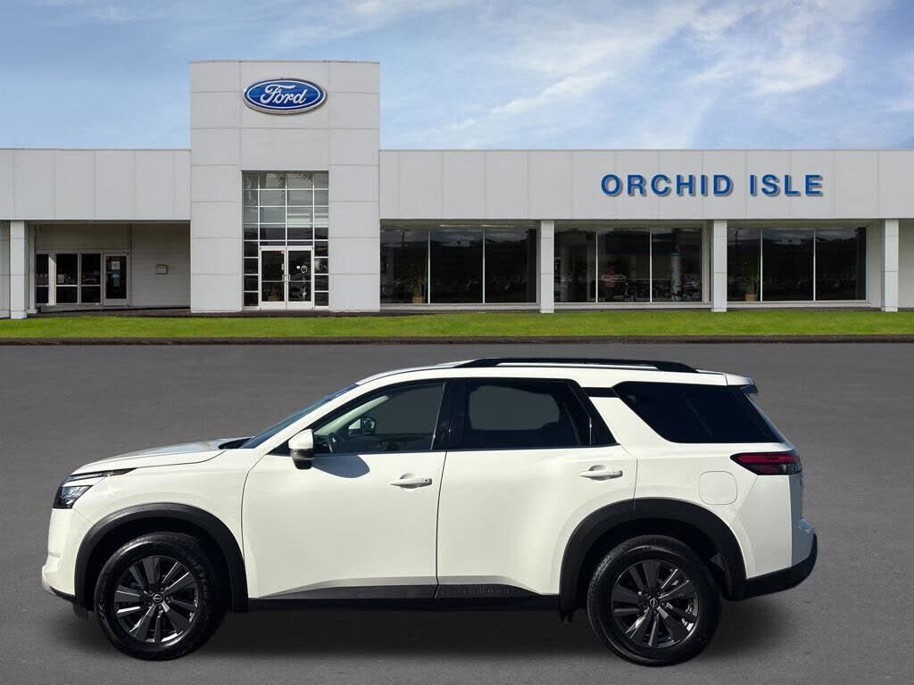 2023 NISSAN Pathfinder