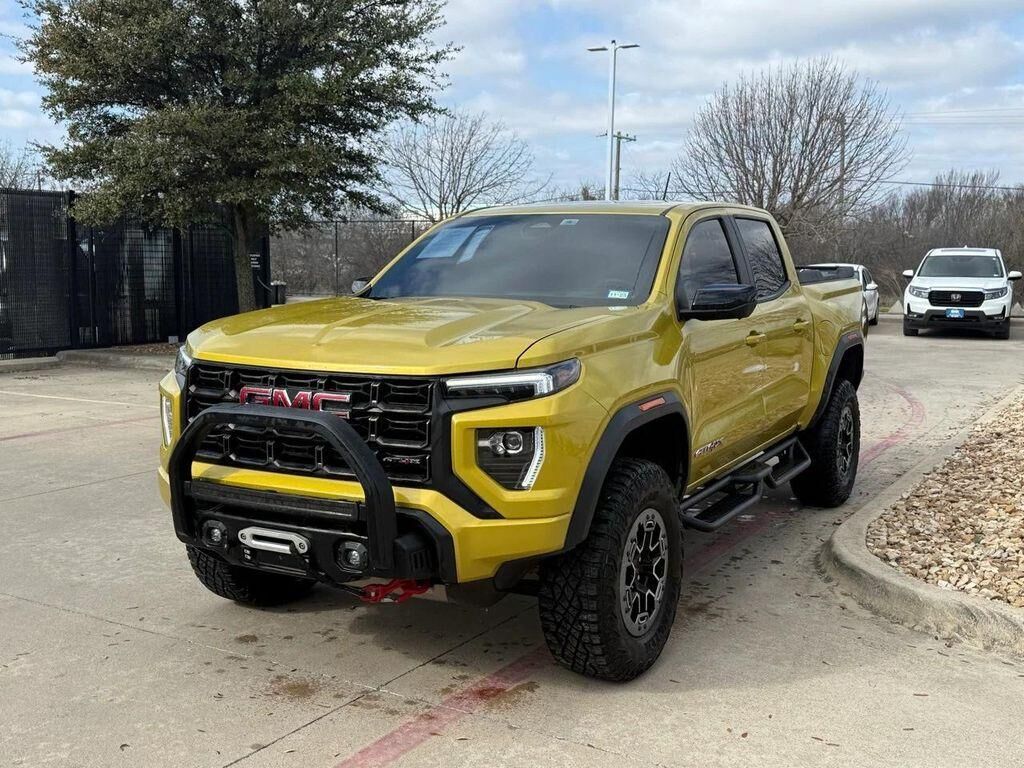 2023 GMC Canyon