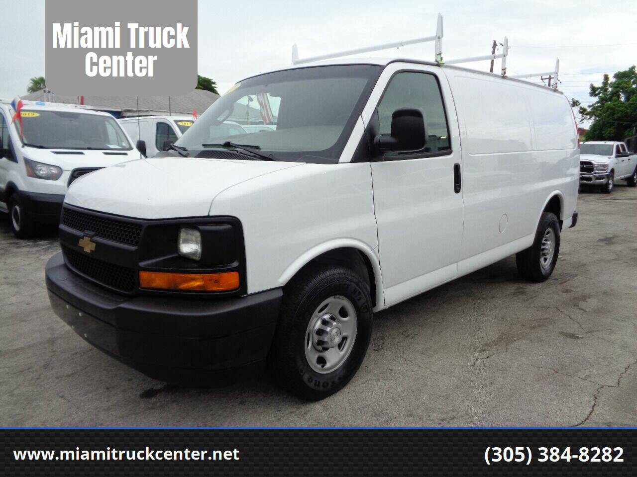 2017 CHEVROLET Express
