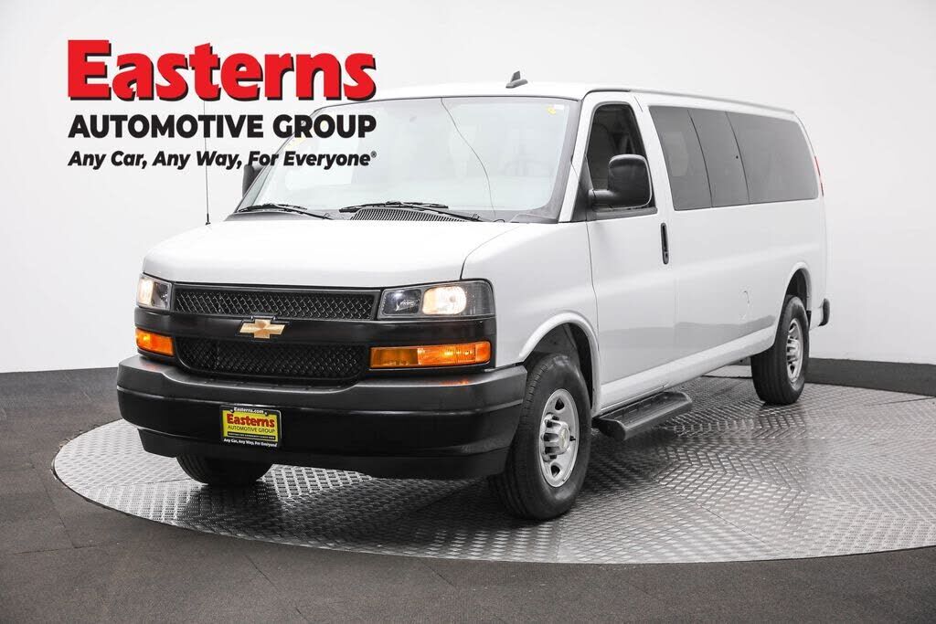 2023 CHEVROLET Express