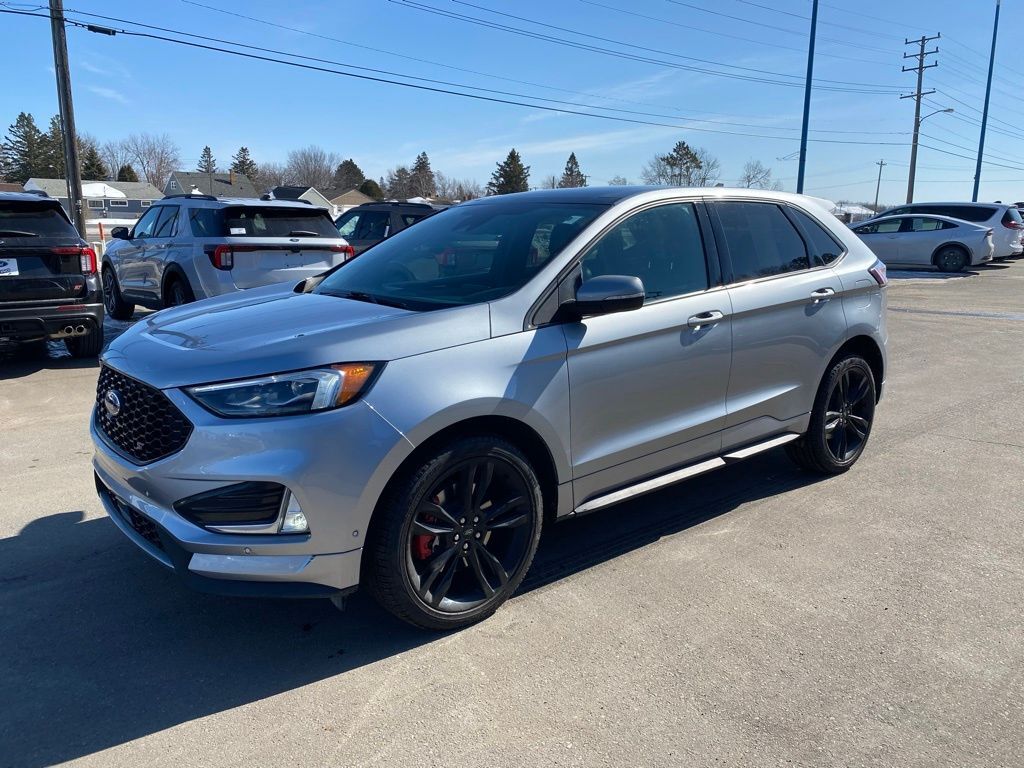 2022 FORD Edge