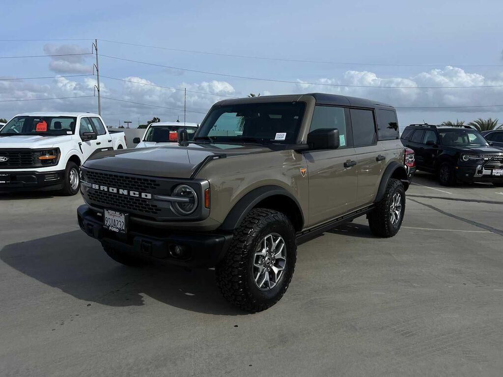 2025 FORD Bronco