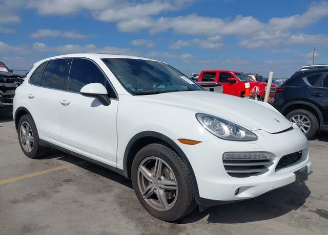 2014 PORSCHE Cayenne