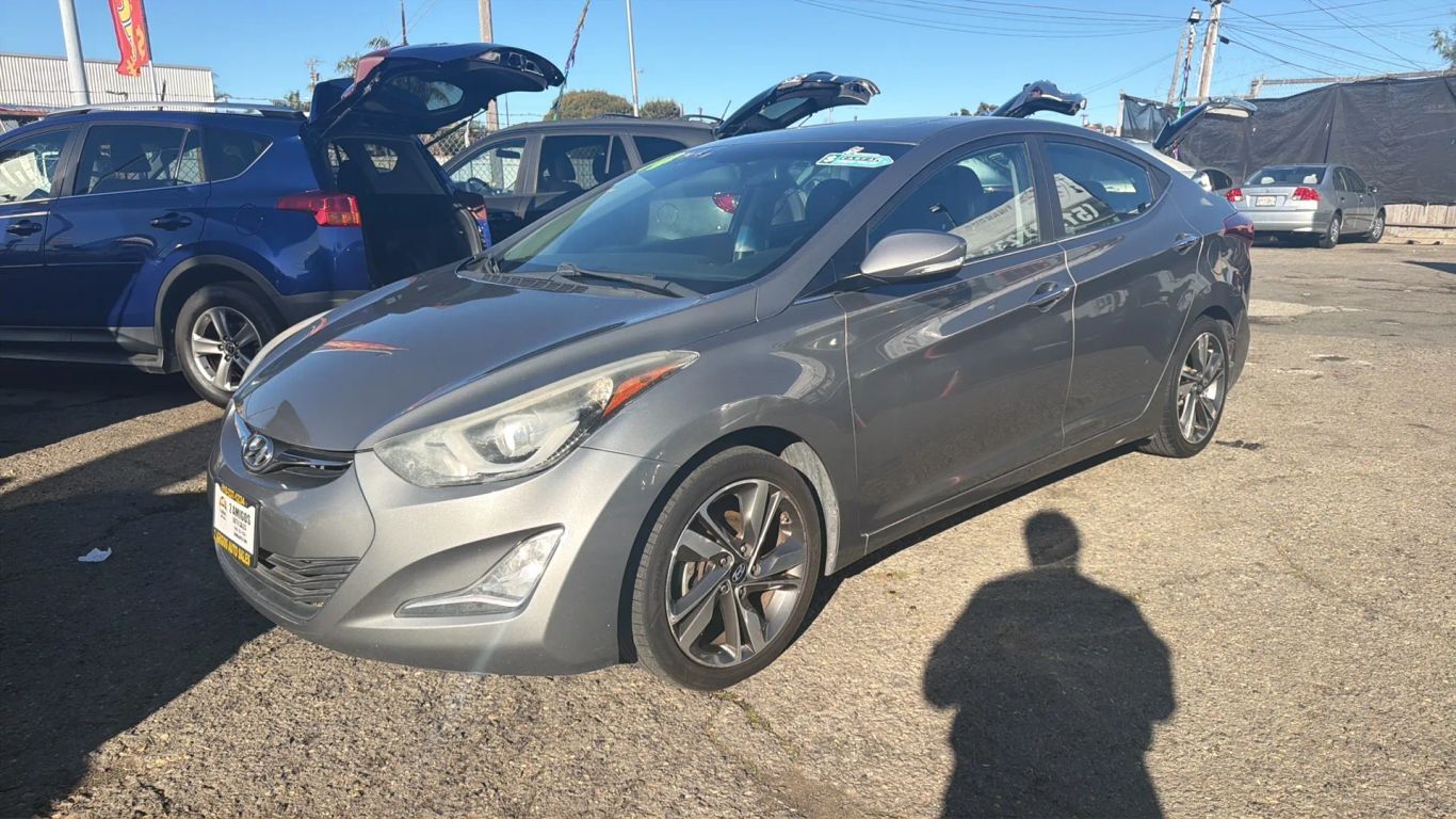 2014 HYUNDAI Elantra