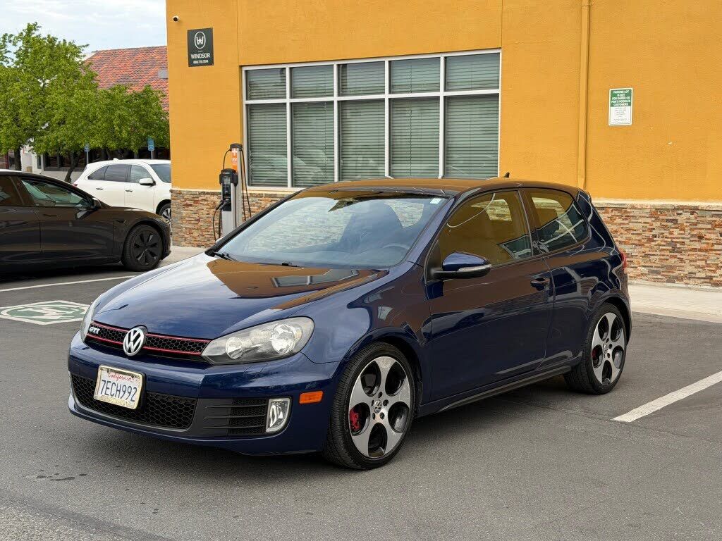 2012 VOLKSWAGEN GTI