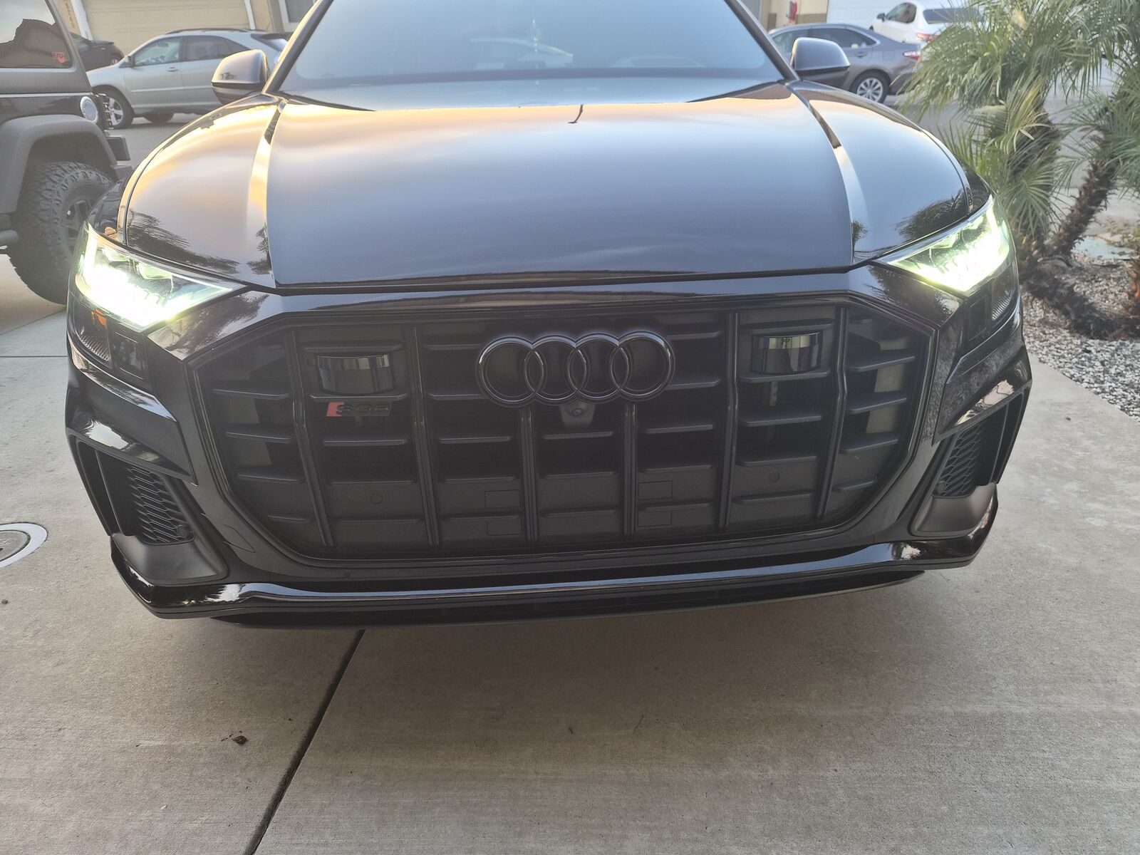 2023 AUDI SQ8