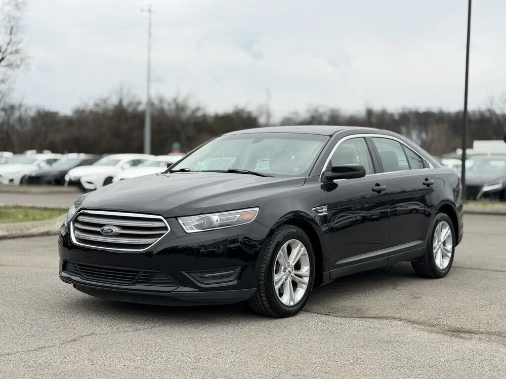 2016 FORD Taurus