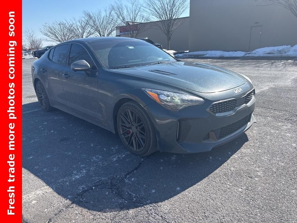 2022 KIA Stinger