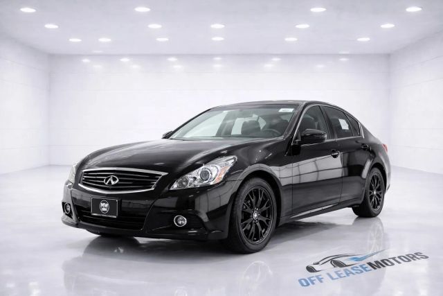 2013 INFINITI G37