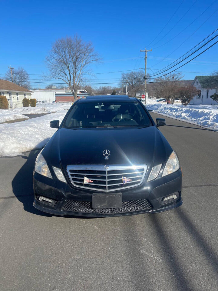 2011 MERCEDES-BENZ E-Class