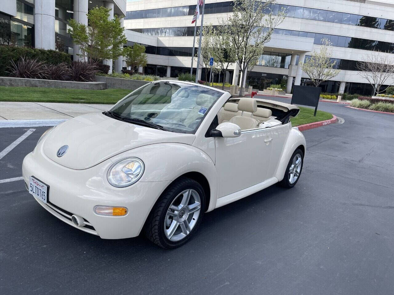 2005 VOLKSWAGEN Beetle