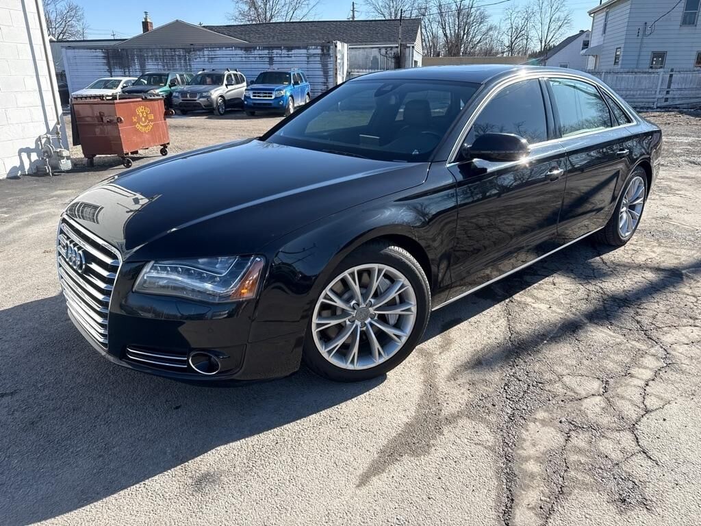 2011 AUDI A8