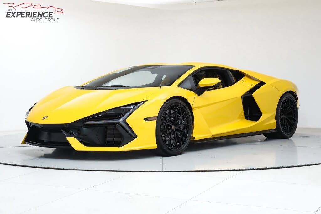 2024 LAMBORGHINI Revuelto