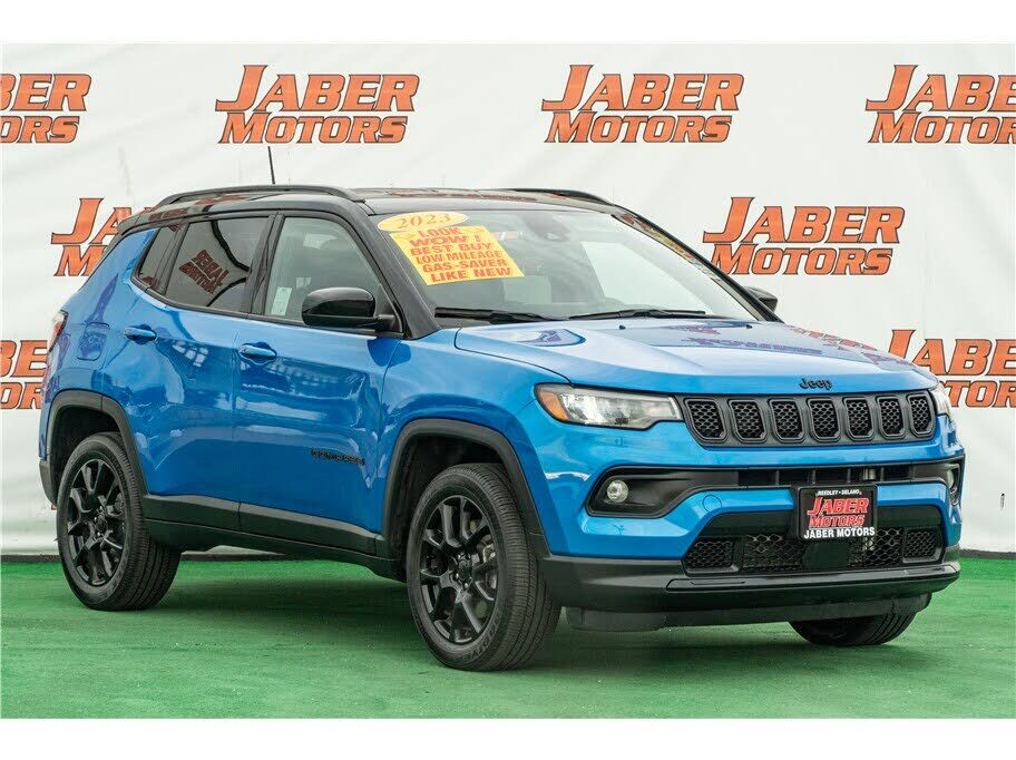 2023 JEEP Compass