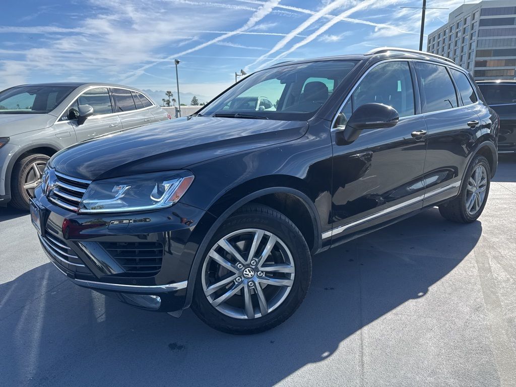 2016 VOLKSWAGEN Touareg