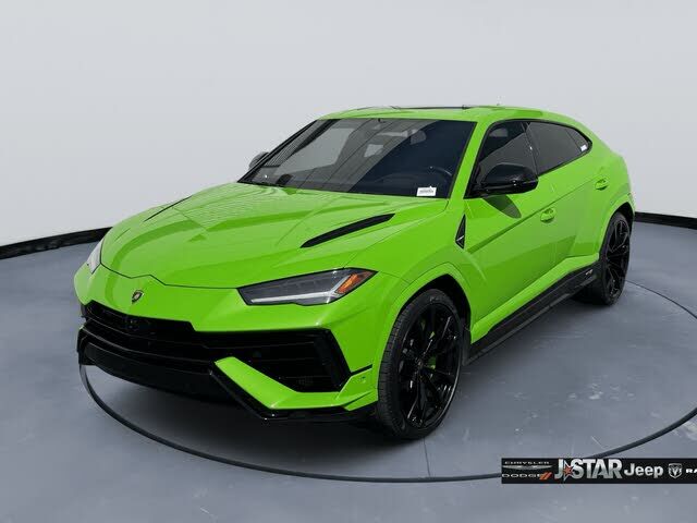 2023 LAMBORGHINI URUS