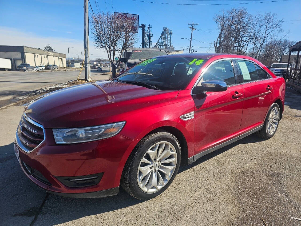 2014 FORD Taurus