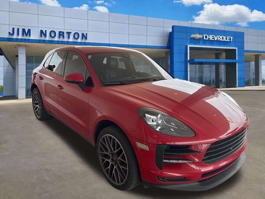 2020 PORSCHE Macan