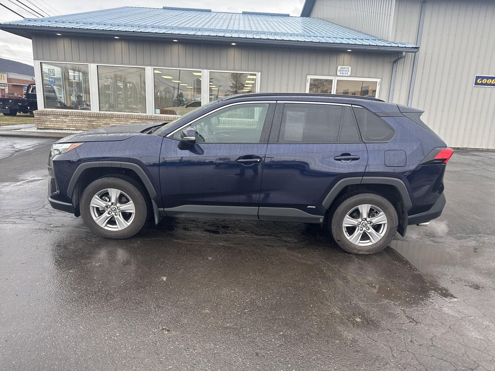 2025 TOYOTA RAV4