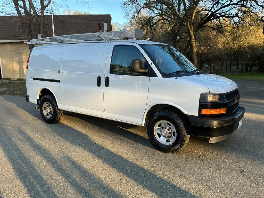 2021 CHEVROLET Express