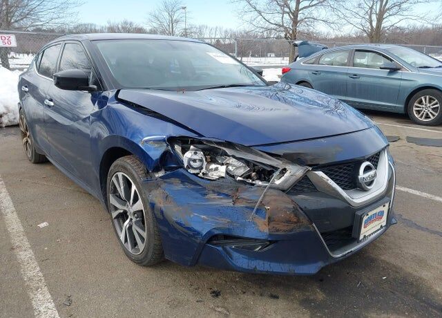 2017 NISSAN Maxima