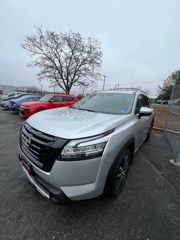 2024 NISSAN Pathfinder