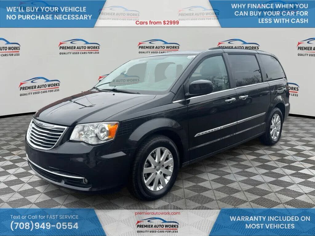 2015 CHRYSLER Town and Country