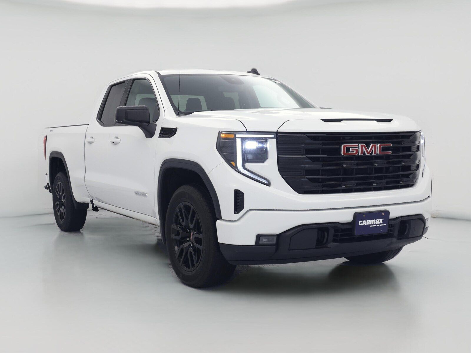 2023 GMC Sierra