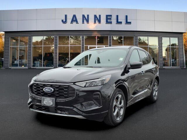 2023 FORD Escape