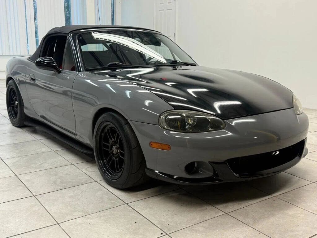 2004 MAZDA MX-5