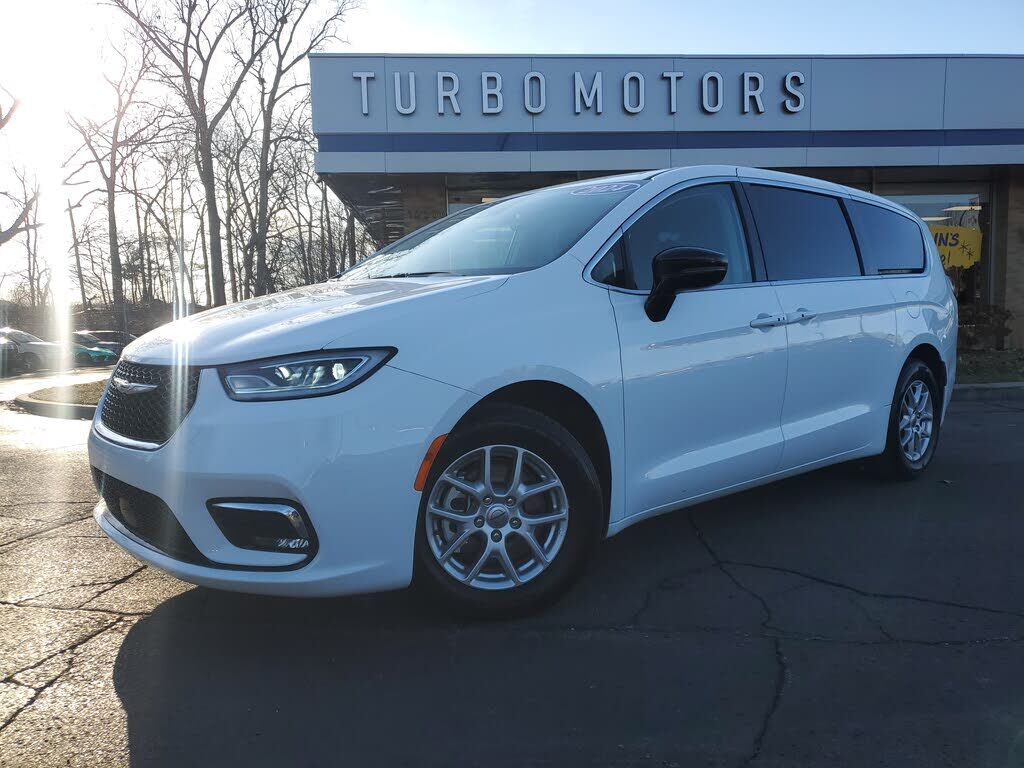 2024 CHRYSLER Pacifica