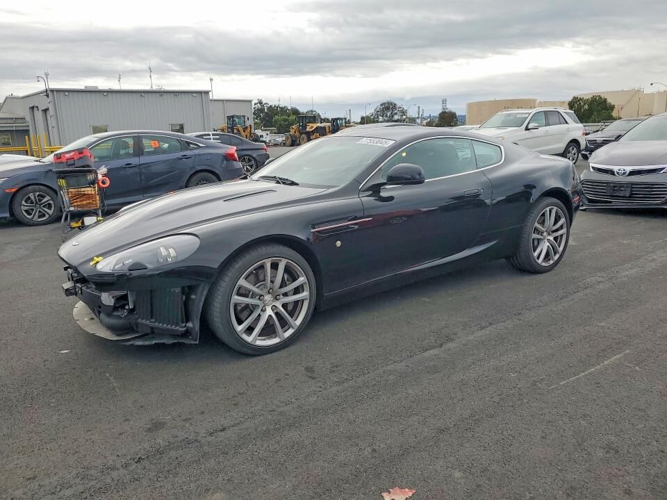 Aston Martin DB9