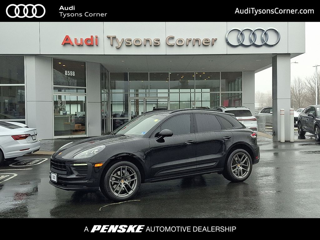 2022 PORSCHE Macan