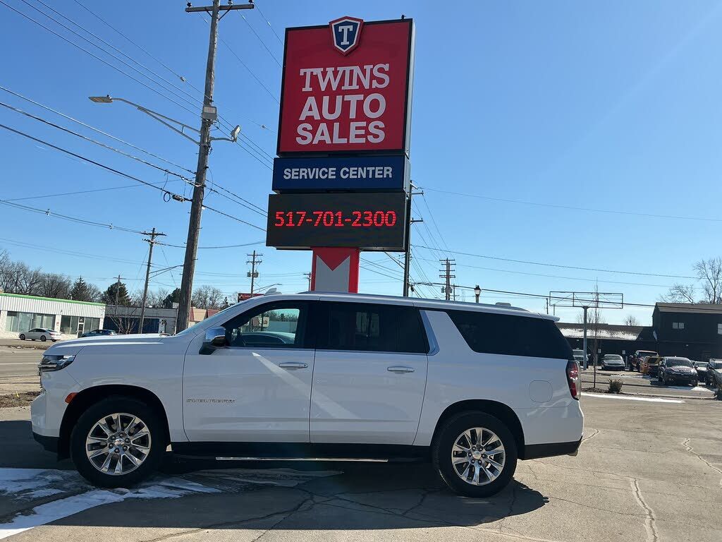 2023 CHEVROLET Suburban