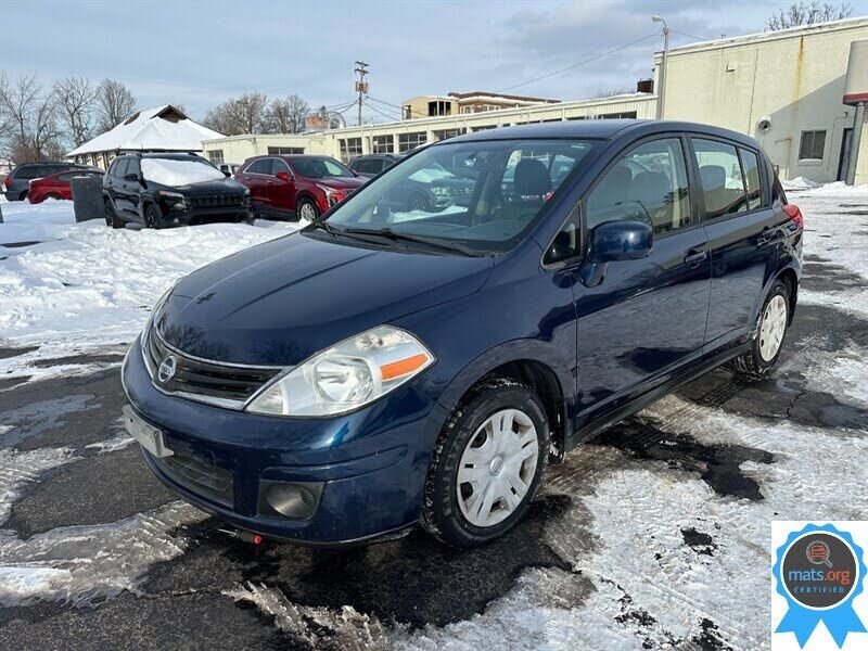 2012 NISSAN Versa