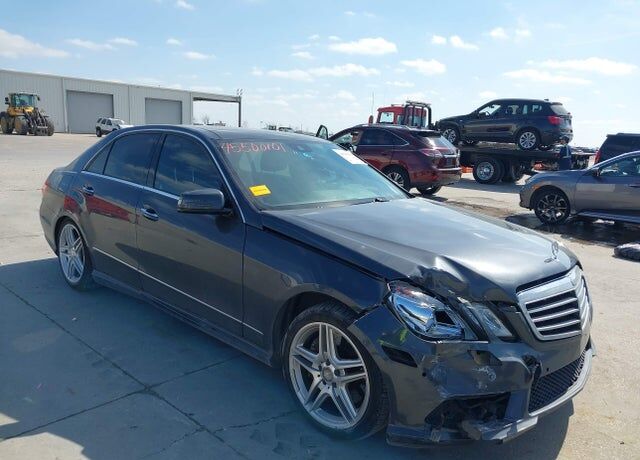 2011 MERCEDES-BENZ E-Class