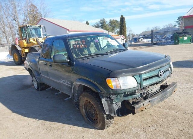 2004 TOYOTA Tundra