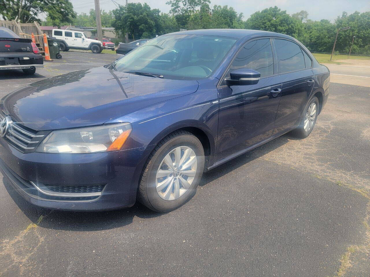 2014 VOLKSWAGEN Passat