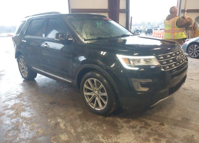2017 FORD Explorer