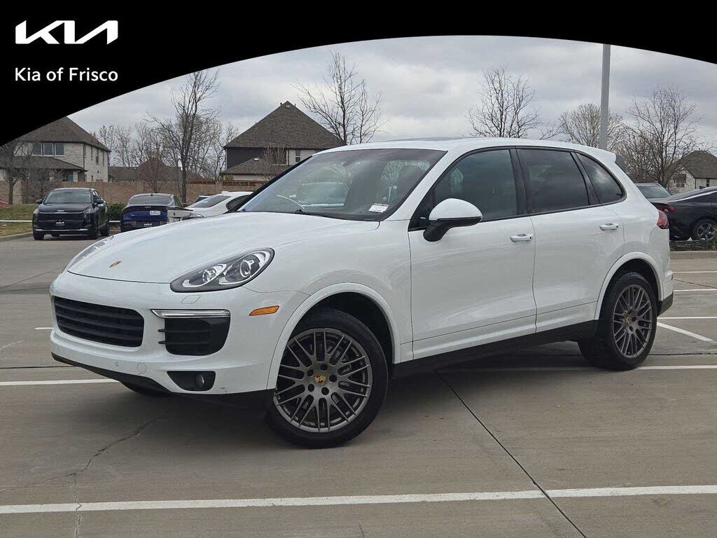 2017 PORSCHE Cayenne