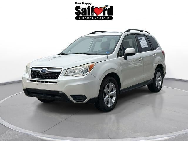 2015 SUBARU Forester