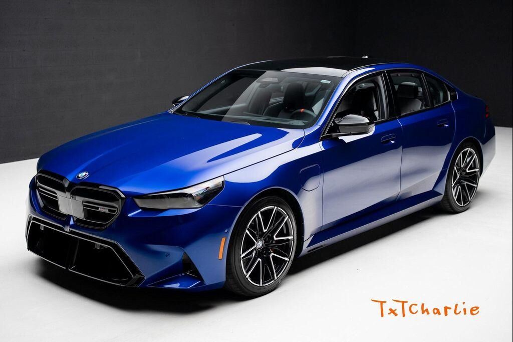 2025 BMW M5