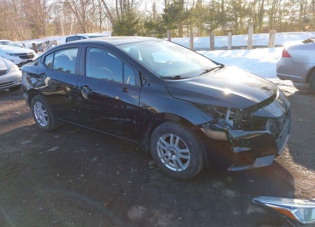 2021 NISSAN Versa