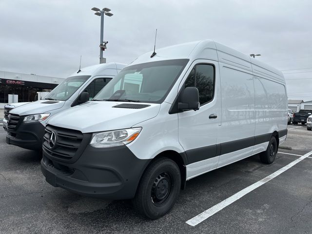 2026 MERCEDES-BENZ Sprinter
